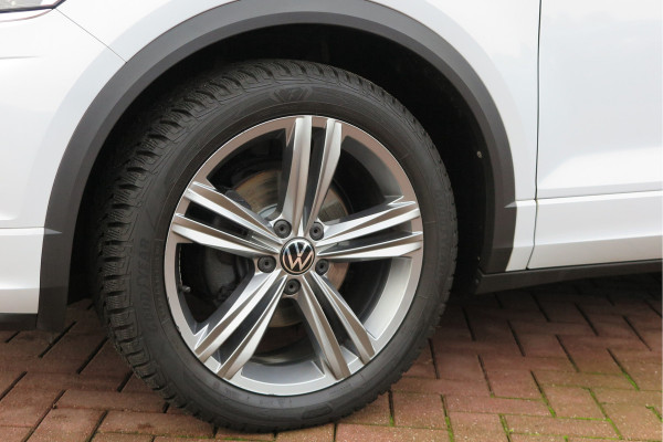 Volkswagen T-Roc 1.5 TSI 150pk DSG Sport Business R-Line Keyless, LED,Camera, Virtual cockpit,Navigatie, Stoelverwarming, Electr. Achterklep. Schakelmogelijkheid aan stuurwiel, etc