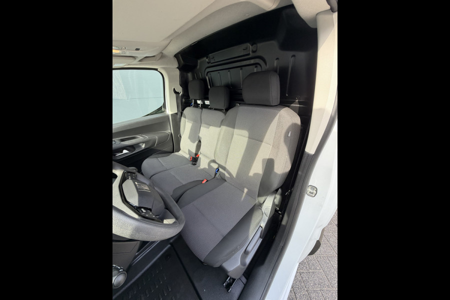Fiat Doblò 100pk L2 1000kg (Laadruimte betimmering - Camera - Airco - Navigatie - Parkeersensoren V+A - Digitale spiegel - Moduwork - Apple