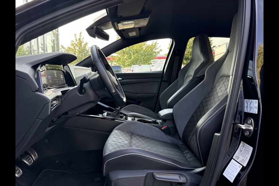 Volkswagen Golf 1.5 TSI R-Line | NL-auto | 1e Eig | BTW | LED | ACC | Camera | PDC | Sfeerverl.