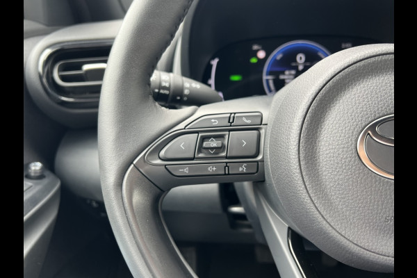 Toyota Yaris Cross 1.5 Hybrid 116 Dynamic Plus | Stoel + Stuurverwarming, Smart Connect, 17 inch, Keyless, LED