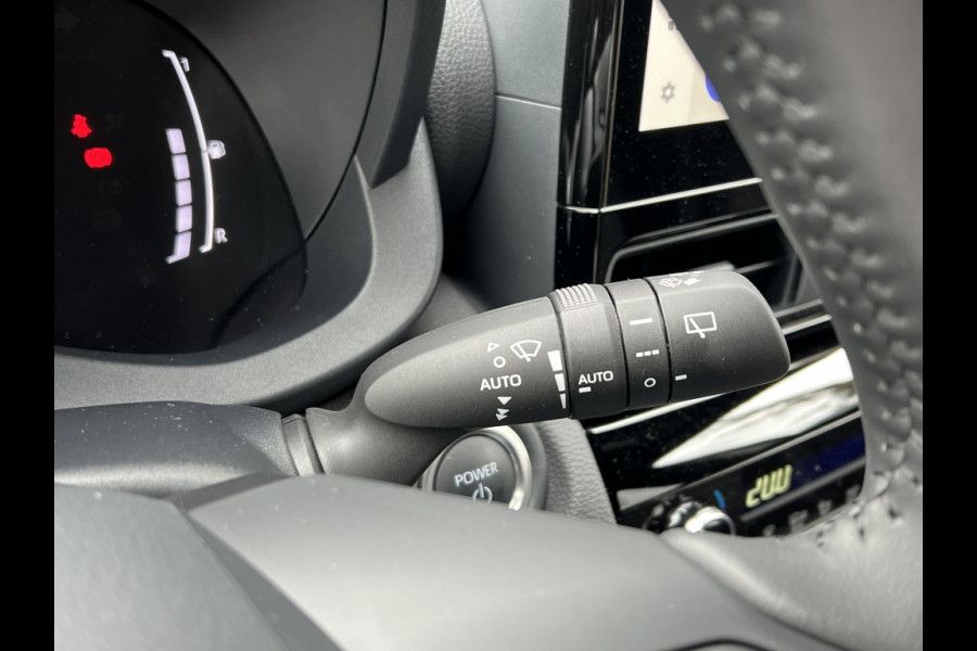 Toyota Yaris Cross 1.5 Hybrid 116 Dynamic Plus | Stoel + Stuurverwarming, Smart Connect, 17 inch, Keyless, LED