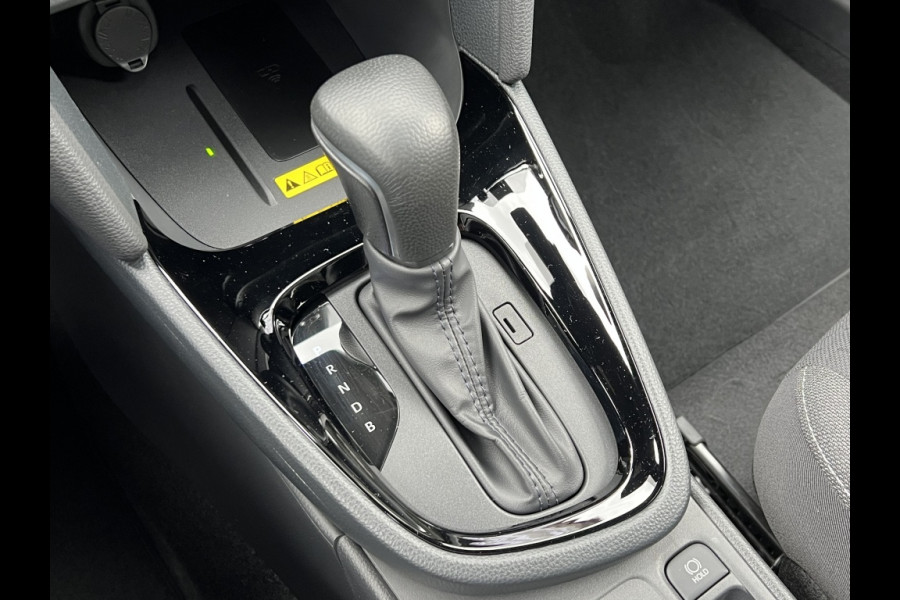 Toyota Yaris Cross 1.5 Hybrid 116 Dynamic Plus | Stoel + Stuurverwarming, Smart Connect, 17 inch, Keyless, LED
