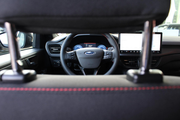 Ford Kuga 2.5 PHEV ST-Line | NL Auto! | Winter pack | Elektrisch Wegklapbare Trekhaak | Camera |