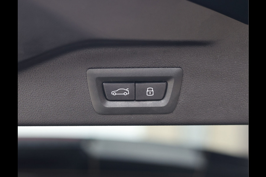 BMW X5 50e xDrive | Skylounge - Trekhaak - HUD