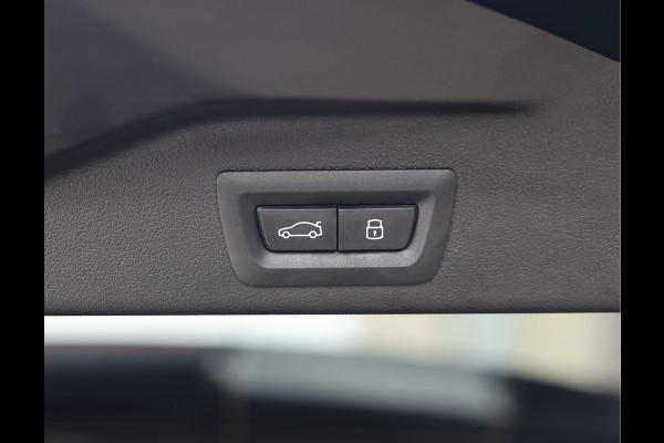 BMW X5 50e xDrive | Skylounge - Trekhaak - HUD