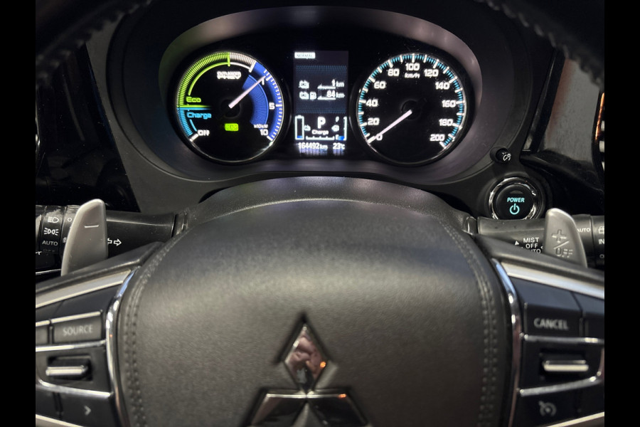 Mitsubishi Outlander 2.4 PHEV Pure Clima | Cruise | Camera | Trekhaak | Stoelverwarming