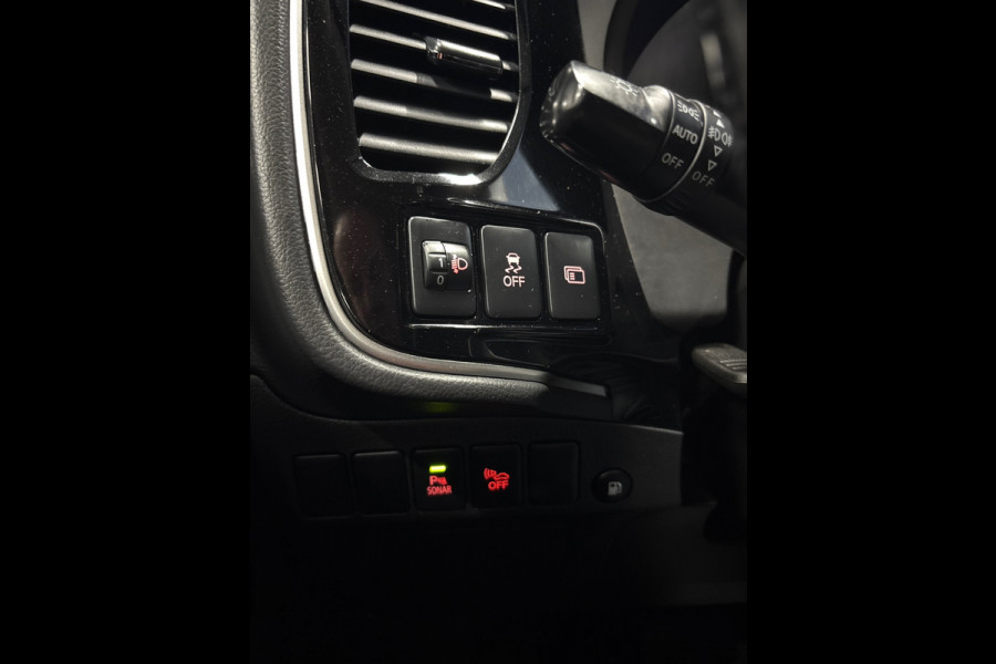 Mitsubishi Outlander 2.4 PHEV Pure Clima | Cruise | Camera | Trekhaak | Stoelverwarming