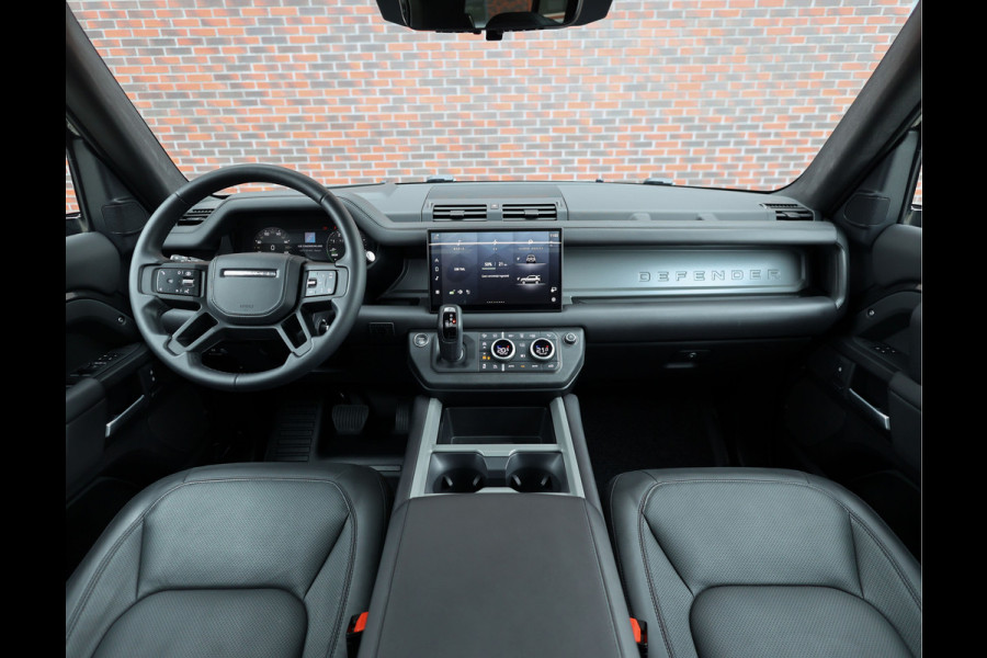 Land Rover Defender P300e X-Dynamic HSE | Trekhaak - HUD - Meridian