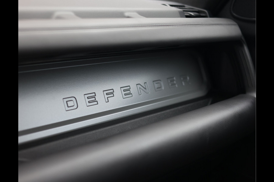 Land Rover Defender P300e X-Dynamic HSE | Trekhaak - HUD - Meridian