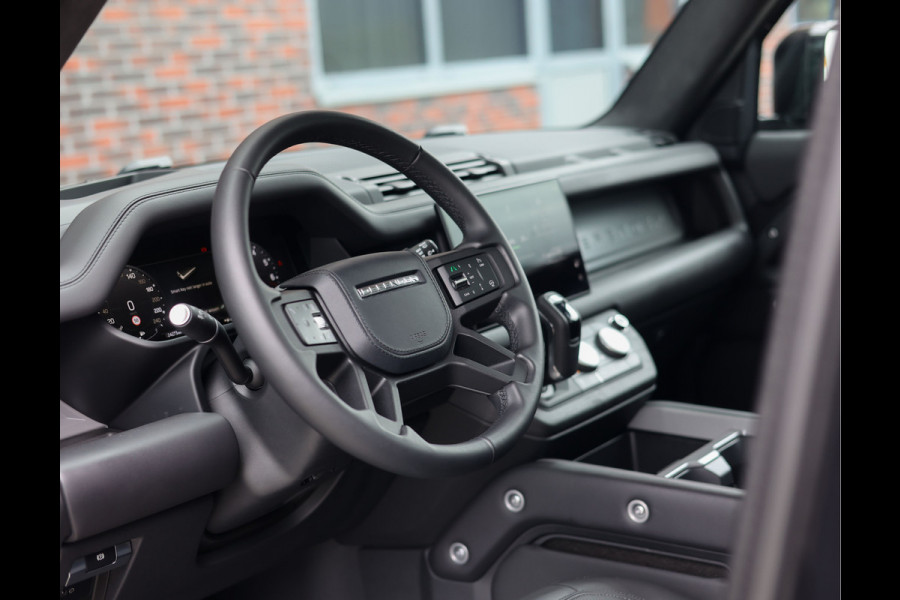 Land Rover Defender P300e X-Dynamic HSE | Trekhaak - HUD - Meridian