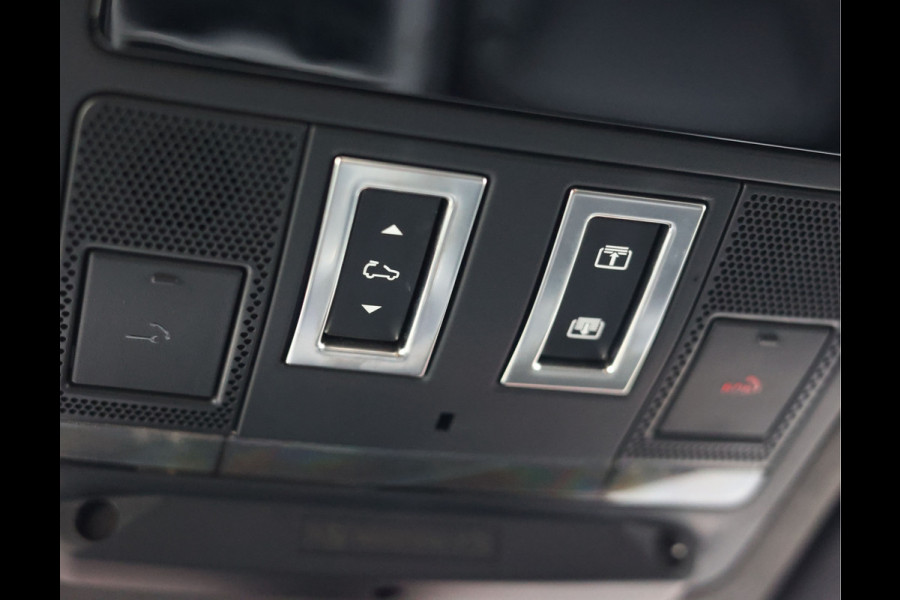 Land Rover Defender P300e X-Dynamic HSE | Trekhaak - HUD - Meridian