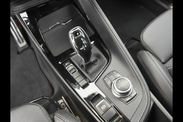 BMW X2 sDrive18i High Executive M-Pakket Navi Cruise 19 inch velgen