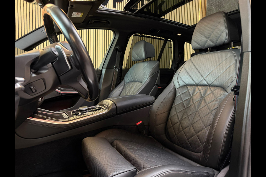 BMW X5 XDrive50e M-SPORT|PANO|H&K|SOFTCLOSE|HuD|360 CAMERA|MEMORY|KEYLESS|TREKHAAK|22INCH|489PK|BOMVOL!