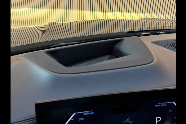 BMW X5 XDrive50e M-SPORT|PANO|H&K|SOFTCLOSE|HuD|360 CAMERA|MEMORY|KEYLESS|TREKHAAK|22INCH|489PK|BOMVOL!
