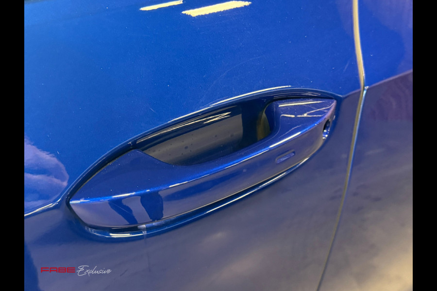 Volkswagen Golf 2.0 TSI R 4Motion / Akrapovic / Memory / Pano / H/K / HUD / Stoelventilatie / IQ Lights / Drift / Camera / Carplay