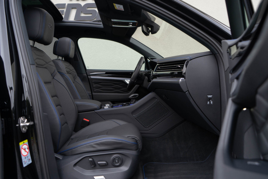 Volkswagen Touareg 3.0 TSI eHybrid 4MOTION R / 5 Jaar Fabrieksgarantie/ Puglia/ Head-up/ 360 camera/ Dynaudio/ 340kW