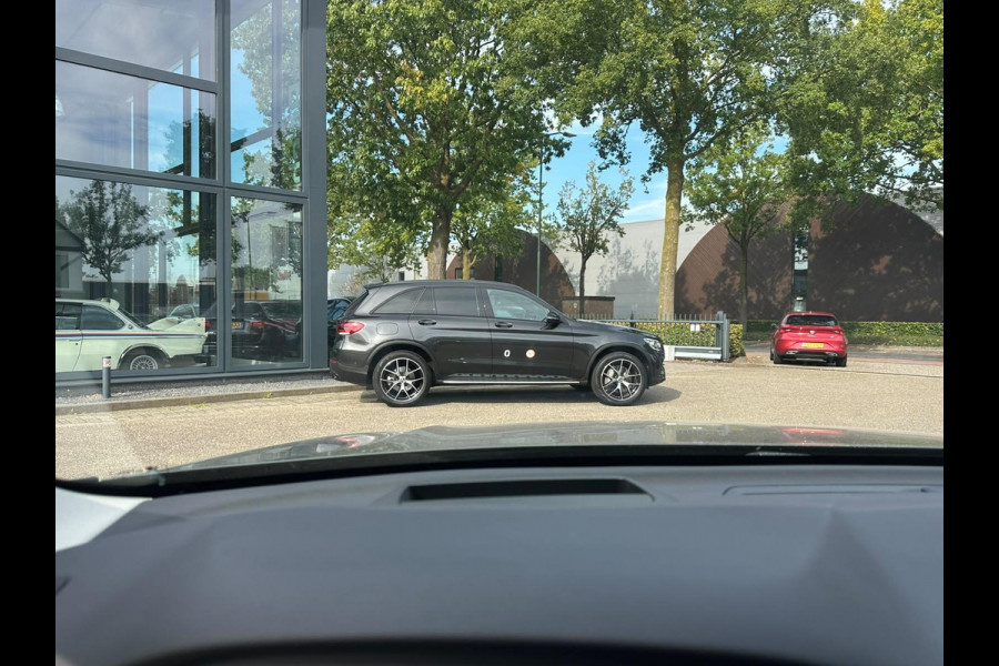 Volvo XC60 2.0 T8 AWD Plug-in hybrid Ultra Dark FABR. garantie t/m 02-2028 | MEGA VOL! | LUCHTVERING | STOEL VERKOELING|VENTILATIE | B&W AUDIO etc. |