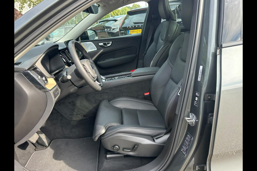 Volvo XC60 2.0 T8 AWD Plug-in hybrid Ultra Dark FABR. garantie t/m 02-2028 | MEGA VOL! | LUCHTVERING | STOEL VERKOELING|VENTILATIE | B&W AUDIO etc. |