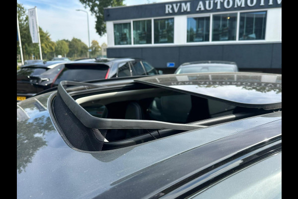 Volvo XC60 2.0 T8 AWD Plug-in hybrid Ultra Dark FABR. garantie t/m 02-2028 | MEGA VOL! | LUCHTVERING | STOEL VERKOELING|VENTILATIE | B&W AUDIO etc. |