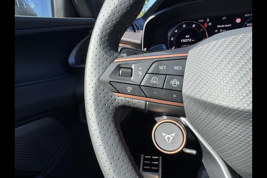 CUPRA Terramar 1.5 e-HYBRID 200kW VZ DSG VAN: € 48.900,- VOOR: 45.877,- UW HERFSTVOORDEEL: 3.023,- 272 PK! | PLUG-IN-HYBRIDE | KEY LESS ENTRY | PANORAMADAK | 360° CAMERA | EL. STOELEN MET GEHEUGEN| RIJKLAARPRIJS INCL. 12 MND BOVAG GARANTIE