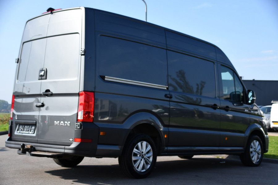 MAN TGE 3.180 35 2.0 L3H3 4x4 PB Edition Cruise, Camera, Carplay, 177pk, Clima, Automaat, Trekhaak, Sensoren, Geveerde stoel, Uniek!