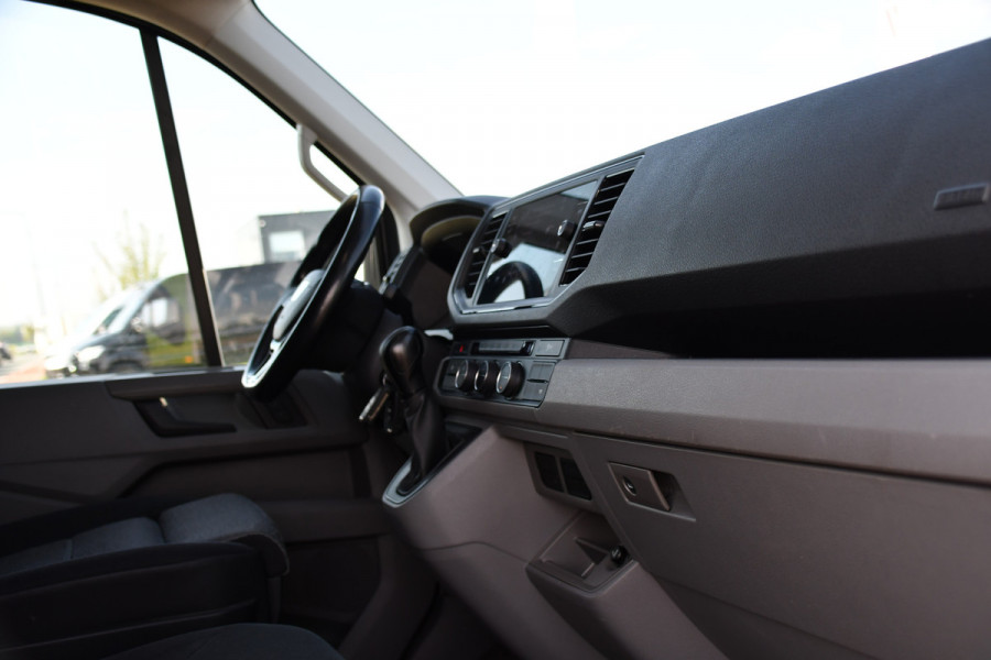 MAN TGE 3.180 35 2.0 L3H3 4x4 PB Edition Cruise, Camera, Carplay, 177pk, Clima, Automaat, Trekhaak, Sensoren, Geveerde stoel, Uniek!