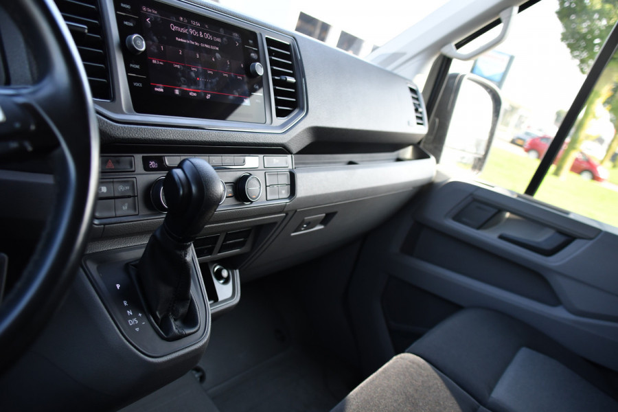 MAN TGE 3.180 35 2.0 L3H3 4x4 PB Edition Cruise, Camera, Carplay, 177pk, Clima, Automaat, Trekhaak, Sensoren, Geveerde stoel, Uniek!