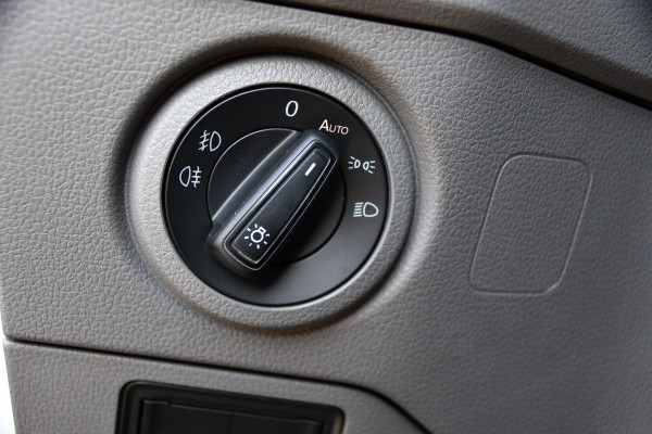 MAN TGE 3.180 35 2.0 L3H3 4x4 PB Edition Cruise, Camera, Carplay, 177pk, Clima, Automaat, Trekhaak, Sensoren, Geveerde stoel, Uniek!