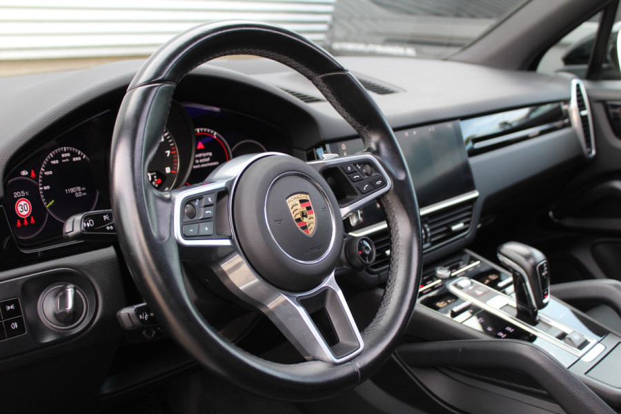 Porsche Cayenne 3.0 E-Hybrid | Fiscaal €101.261,- | BTW | Panoramadak | Leder | BOSE
