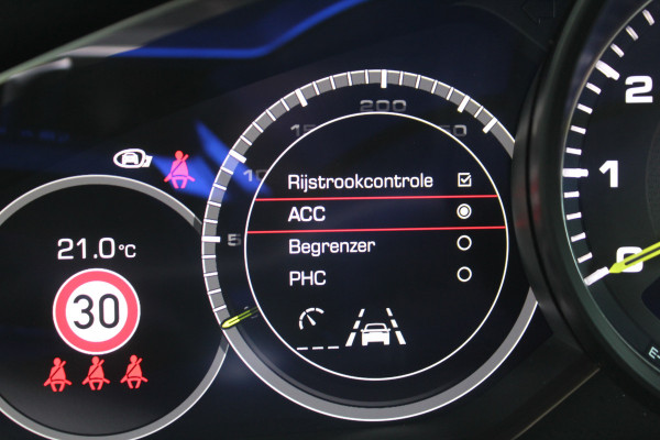 Porsche Cayenne 3.0 E-Hybrid | Fiscaal €101.261,- | BTW | Panoramadak | Leder | BOSE