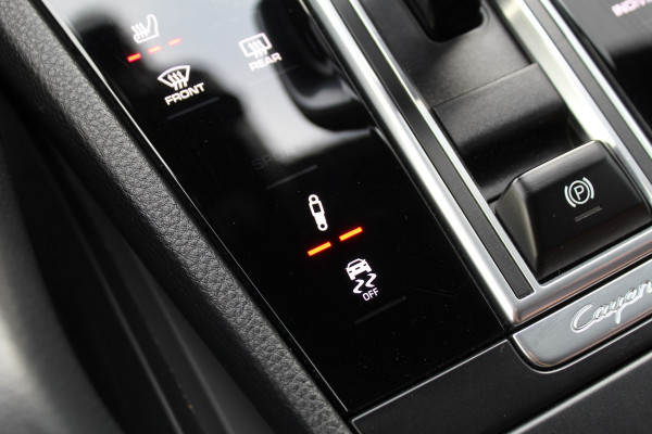 Porsche Cayenne 3.0 E-Hybrid | Fiscaal €101.261,- | BTW | Panoramadak | Leder | BOSE