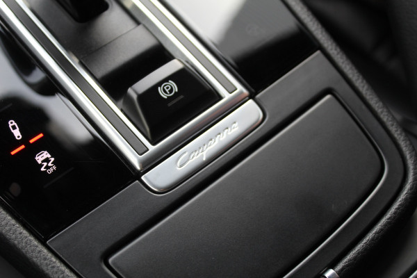 Porsche Cayenne 3.0 E-Hybrid | Fiscaal €101.261,- | BTW | Panoramadak | Leder | BOSE