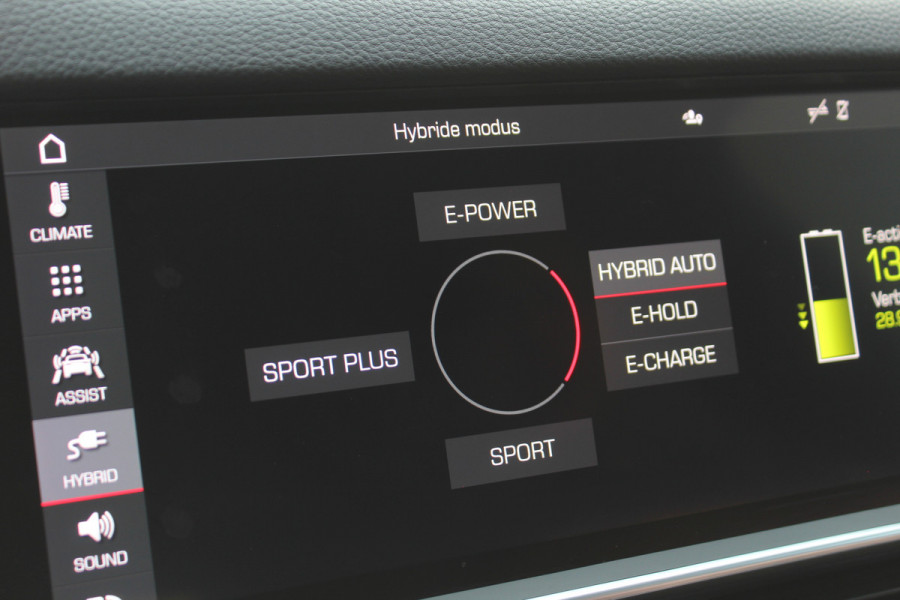 Porsche Cayenne 3.0 E-Hybrid | Fiscaal €101.261,- | BTW | Panoramadak | Leder | BOSE