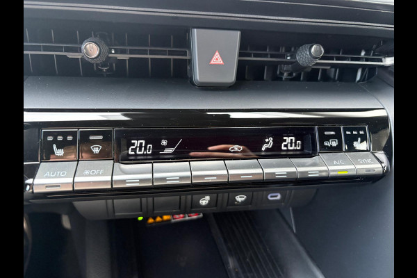 Toyota C-HR 1.8 Hybrid 140PK First Edition Bi-Tone/Winter-pack/Gr.-navigatie/Elektr.klep/Camera/Adapt.-cruise
