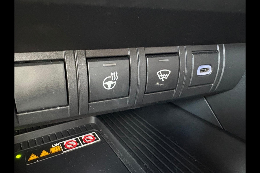 Toyota C-HR 1.8 Hybrid 140PK First Edition Bi-Tone/Winter-pack/Gr.-navigatie/Elektr.klep/Camera/Adapt.-cruise