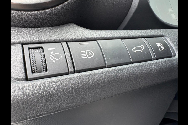 Toyota C-HR 1.8 Hybrid 140PK First Edition Bi-Tone/Winter-pack/Gr.-navigatie/Elektr.klep/Camera/Adapt.-cruise