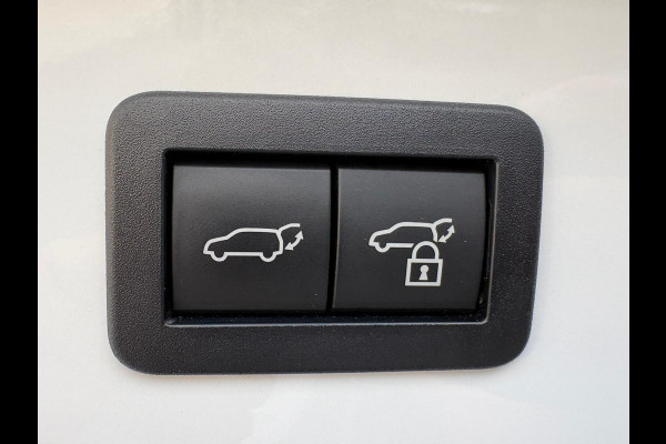 Toyota C-HR 1.8 Hybrid 140PK First Edition Bi-Tone/Winter-pack/Gr.-navigatie/Elektr.klep/Camera/Adapt.-cruise