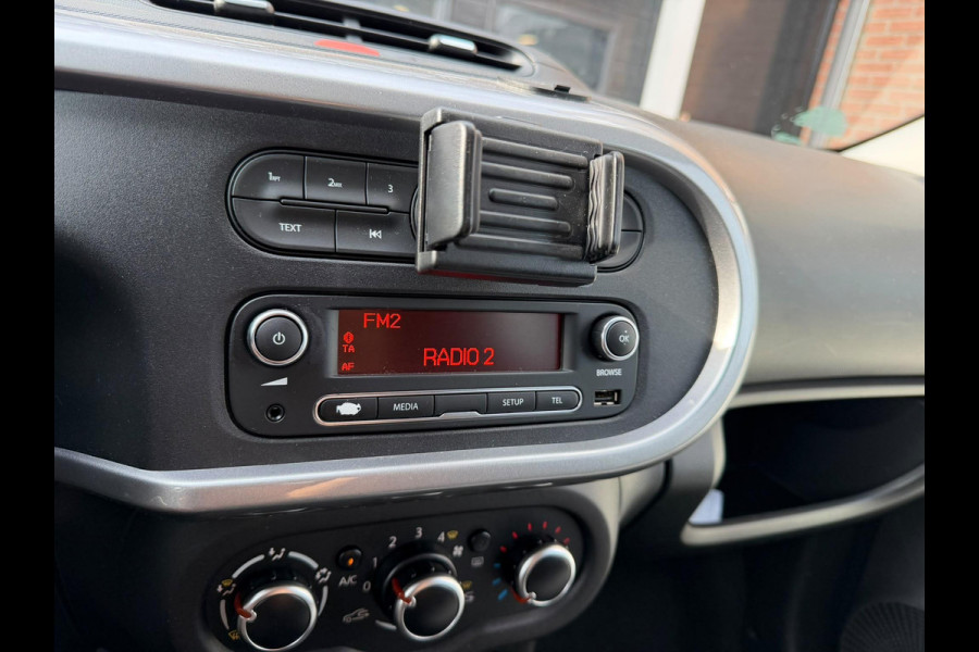 Renault Twingo 1.0 SCe Limited | AUTOMAAT | CRUISE | AIRCO | LMV | PRIVACY GLASS |