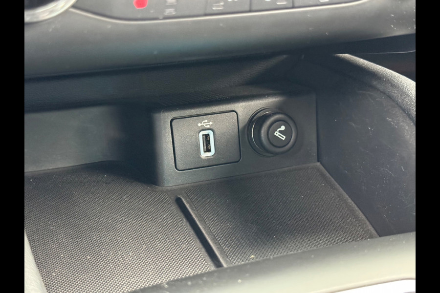 Ford FOCUS Wagon 1.0 EcoBoost ST Line 2019 NAVI CLIMA NAP!