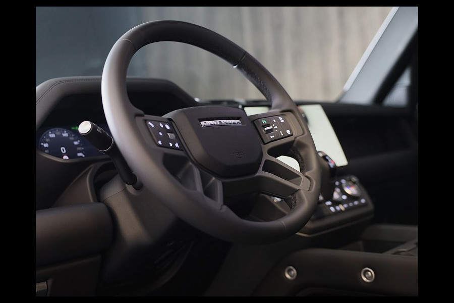 Land Rover Defender 110 2.0 P300e 110 X-Dynamic FACELIFT SE / MERIDIAN / Memory / Elek Stoelen / Acc / 360 Camera / Open Pano