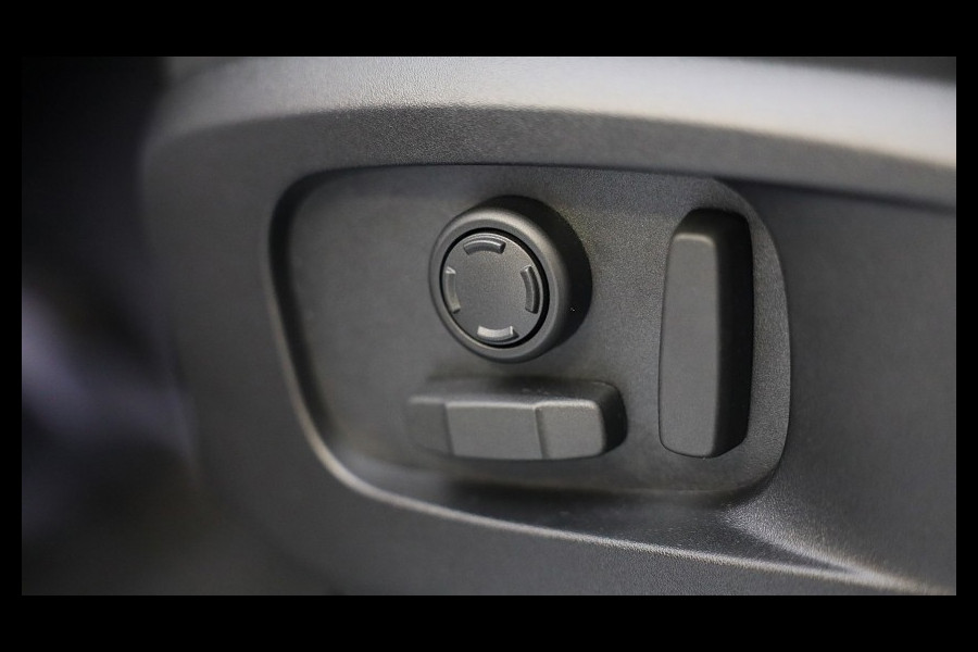 Land Rover Defender 110 2.0 P300e 110 X-Dynamic FACELIFT SE / MERIDIAN / Memory / Elek Stoelen / Acc / 360 Camera / Open Pano