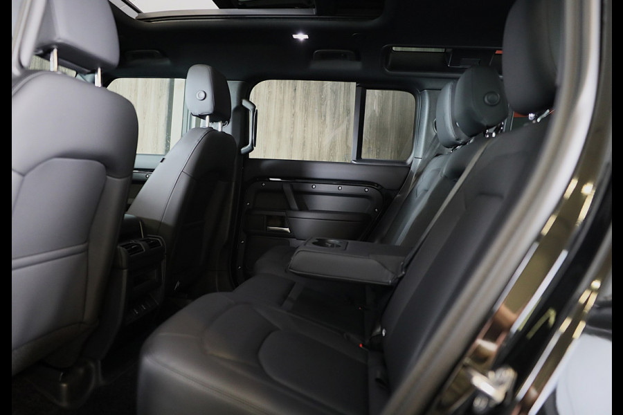 Land Rover Defender 110 2.0 P300e 110 X-Dynamic FACELIFT SE / MERIDIAN / Memory / Elek Stoelen / Acc / 360 Camera / Open Pano