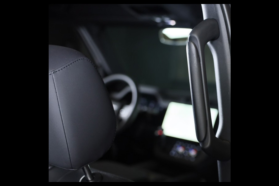 Land Rover Defender 110 2.0 P300e 110 X-Dynamic FACELIFT SE / MERIDIAN / Memory / Elek Stoelen / Acc / 360 Camera / Open Pano