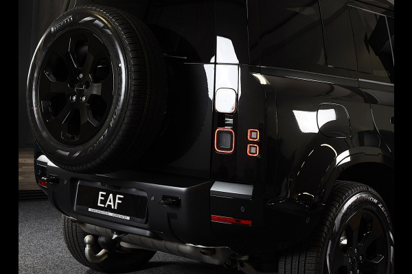 Land Rover Defender 110 2.0 P300e 110 X-Dynamic FACELIFT SE / MERIDIAN / Memory / Elek Stoelen / Acc / 360 Camera / Open Pano