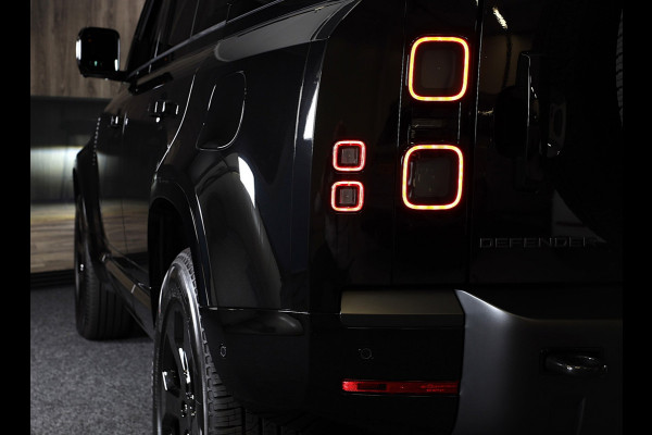 Land Rover Defender 110 2.0 P300e 110 X-Dynamic FACELIFT SE / MERIDIAN / Memory / Elek Stoelen / Acc / 360 Camera / Open Pano