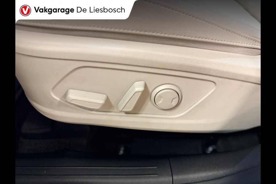 Kia Sorento 1.6 T-GDI Plug-in Hybrid 4WD DynamicLine 7persoons / Panoramadak / camera / leder / stoel en stoelverwarming
