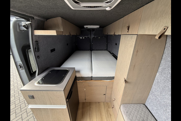 Renault Master T35 2.3 dCi 180 PK AUTOMAAT / L3H2 / CAMPER / GRIJS KENTEKEN / ZONNEPANEEL / LUIFEL / VENTILATIE / CAMERA / TREKHAAK