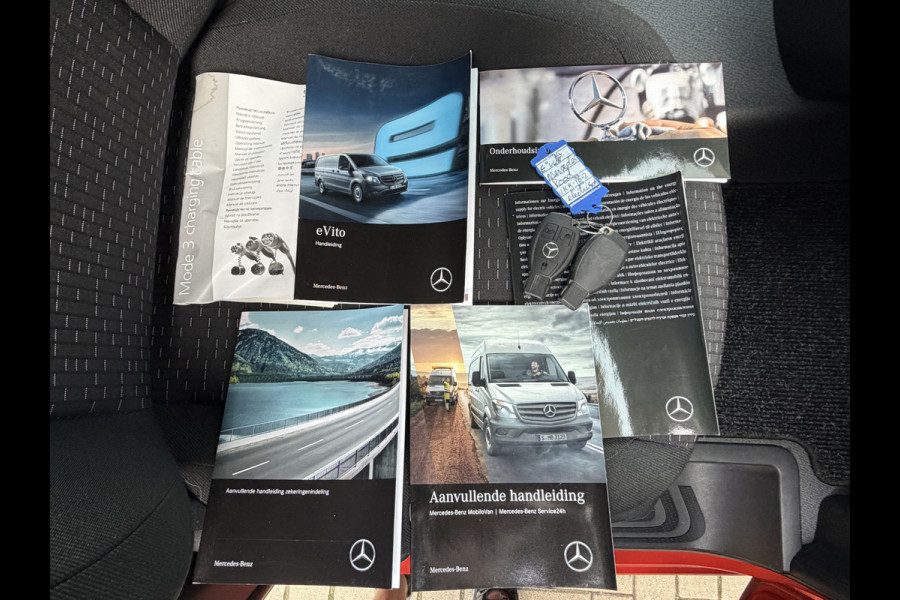 Mercedes-Benz Vito-EVito 116PK Extra Lang 41 kWh CarPlay/Navigatie Systeem/Achteruitrijcamera