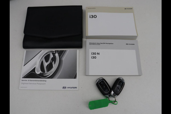 Hyundai i30 1.5 T-GDi MHEV N Line | Leder/Alcantara | Adaptive cruise | Camera | Park assist | Carplay | Climate control | Dodehoek detectie | Navigatie | Memory |