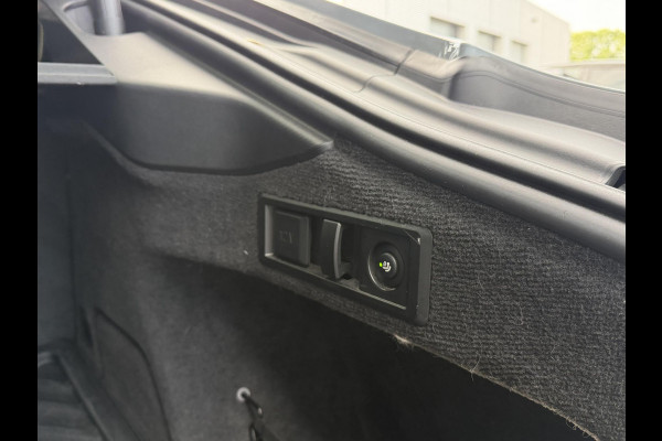 BMW i4 M50 High Executive 84 kWh 19"/SOH 99%/Schuif-kanteldak/Trekhaak/Leder + memory/Stoel + stuurverwarming/Harman Kardon/Dodehoek/Adaptieve cruise/Keyless/360 camera